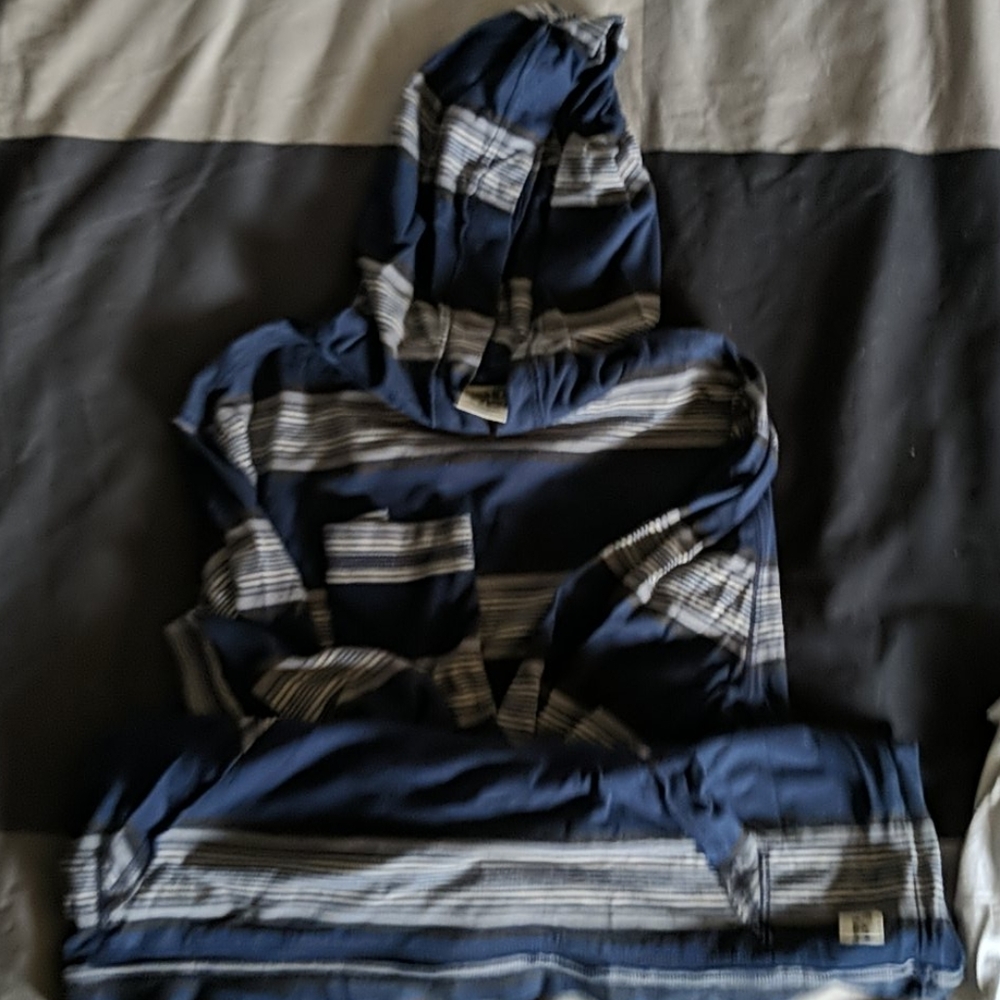 Men's hang ten hoodie shirts, various